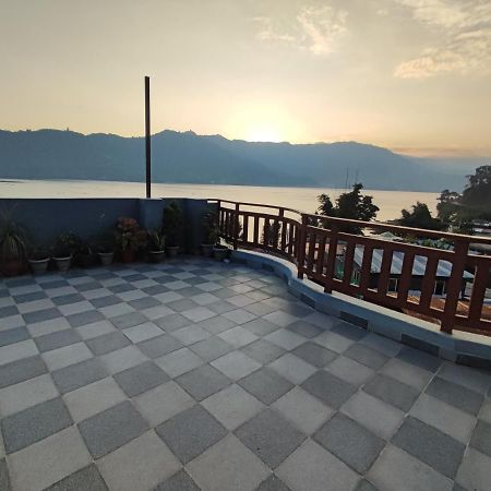 Hotel Kajiinn Pokhara Bagian luar foto