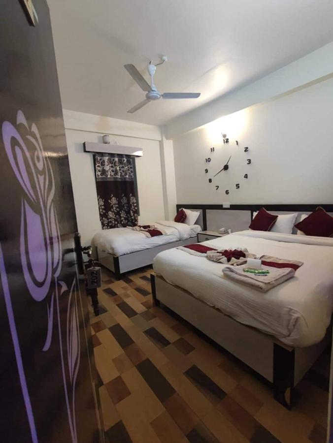 Hotel Kajiinn Pokhara Bagian luar foto