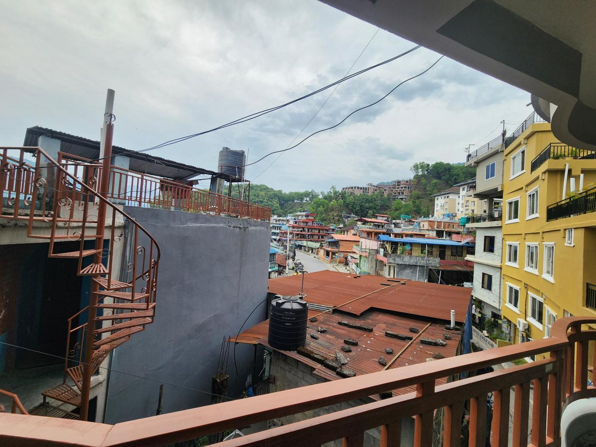 Hotel Kajiinn Pokhara Bagian luar foto